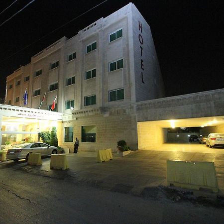 Al Thuraya Hotel Amman Extérieur photo