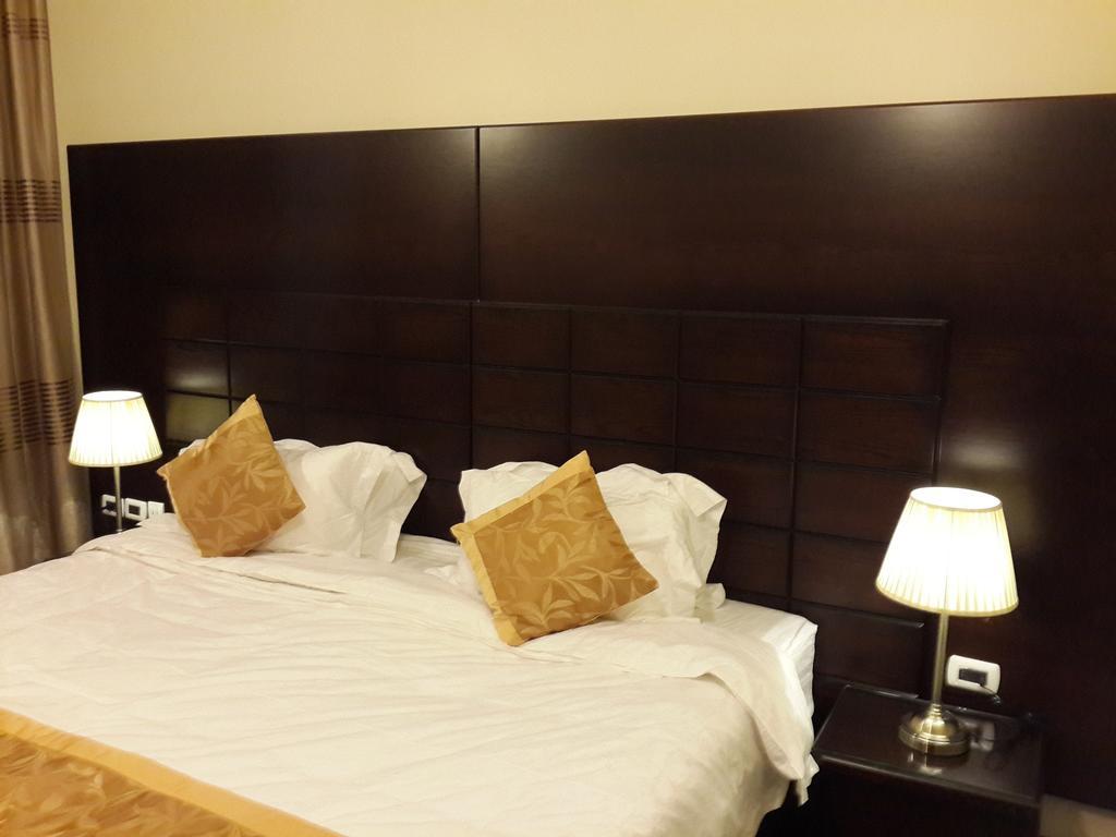 Al Thuraya Hotel Amman Chambre photo