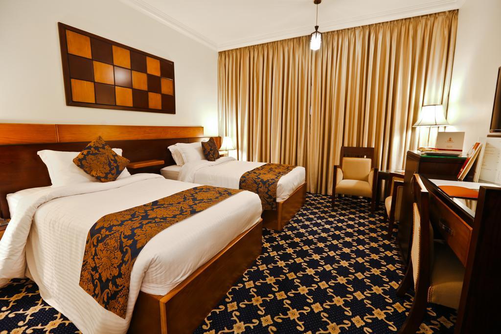 Al Thuraya Hotel Amman Extérieur photo