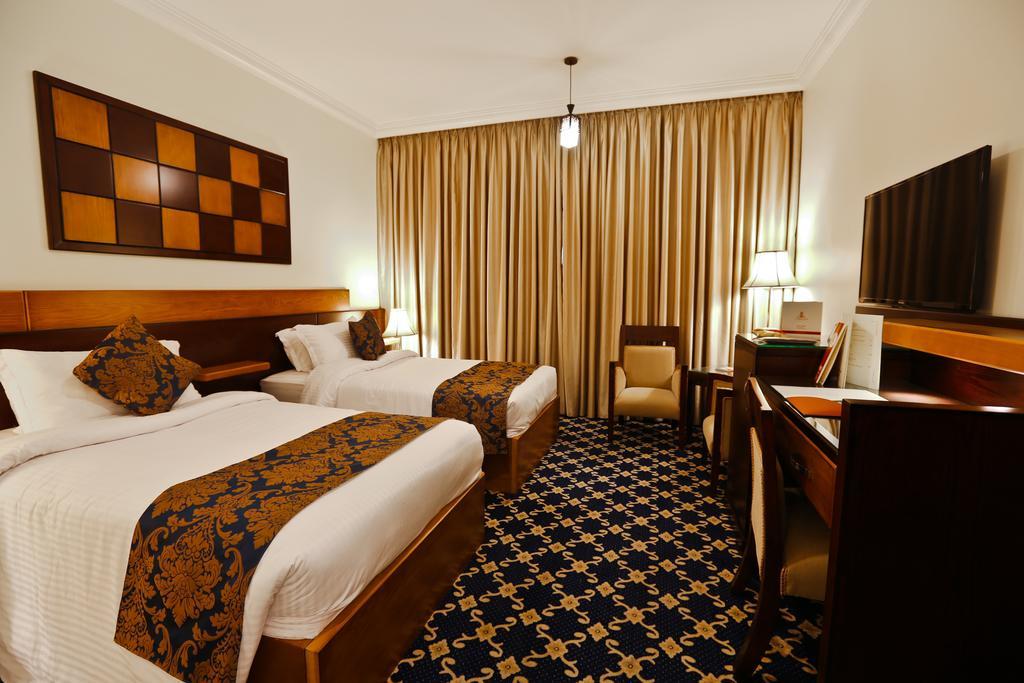 Al Thuraya Hotel Amman Extérieur photo