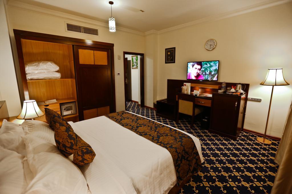 Al Thuraya Hotel Amman Extérieur photo