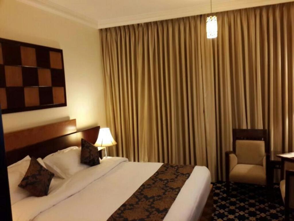 Al Thuraya Hotel Amman Extérieur photo