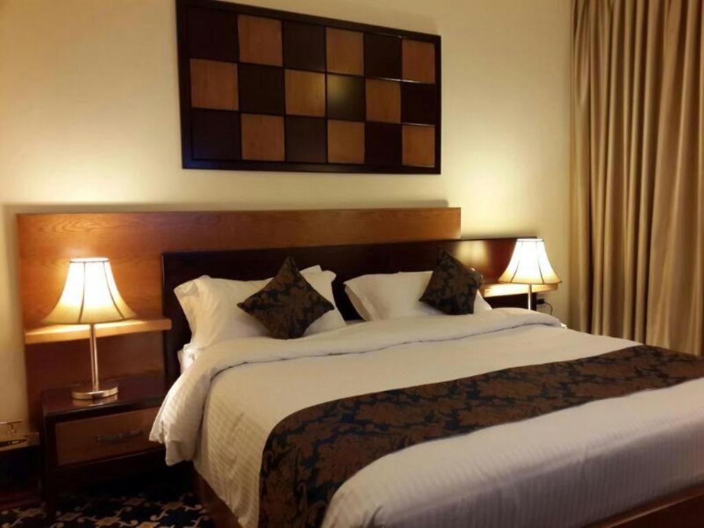 Al Thuraya Hotel Amman Extérieur photo